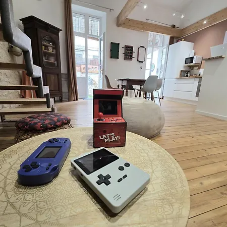 Cocon Urbain Avec Terrasse Privee Au Coeur Du Centre-ville Vindelle