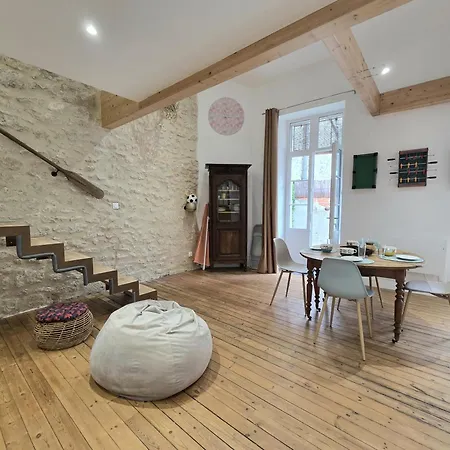 Cocon Urbain Avec Terrasse Privee Au Coeur Du Centre-ville 公寓