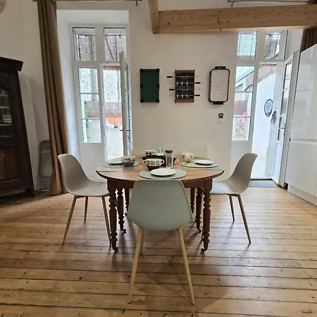 公寓 Cocon Urbain Avec Terrasse Privee Au Coeur Du Centre-ville *